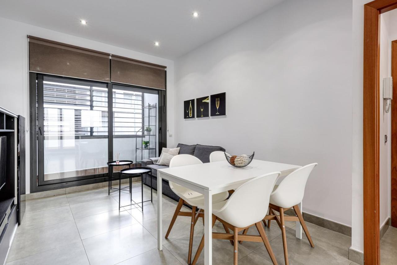 Urban Flats Vallirana Barcelona Exterior photo