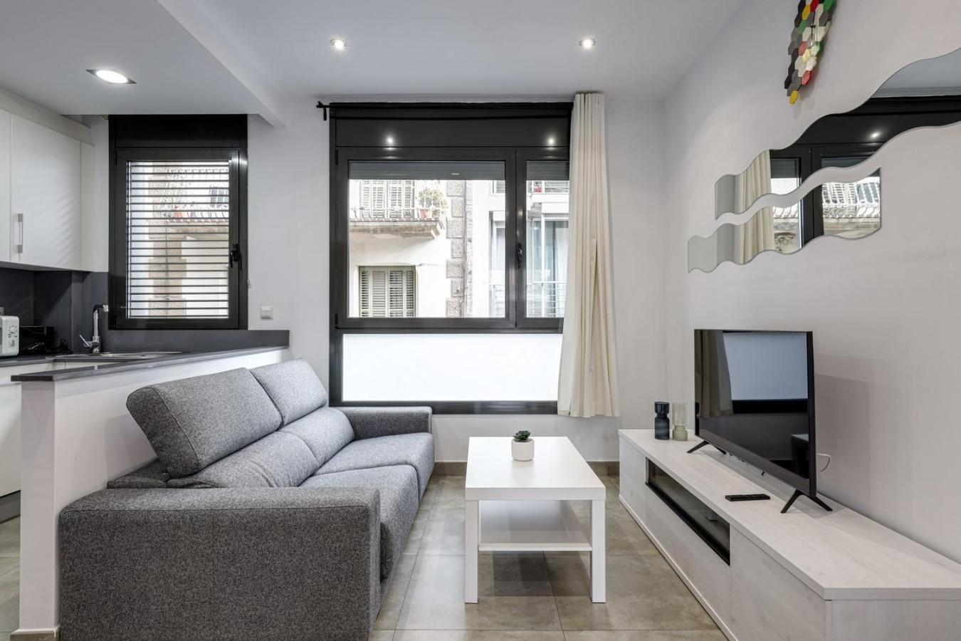 Urban Flats Vallirana Barcelona Exterior photo
