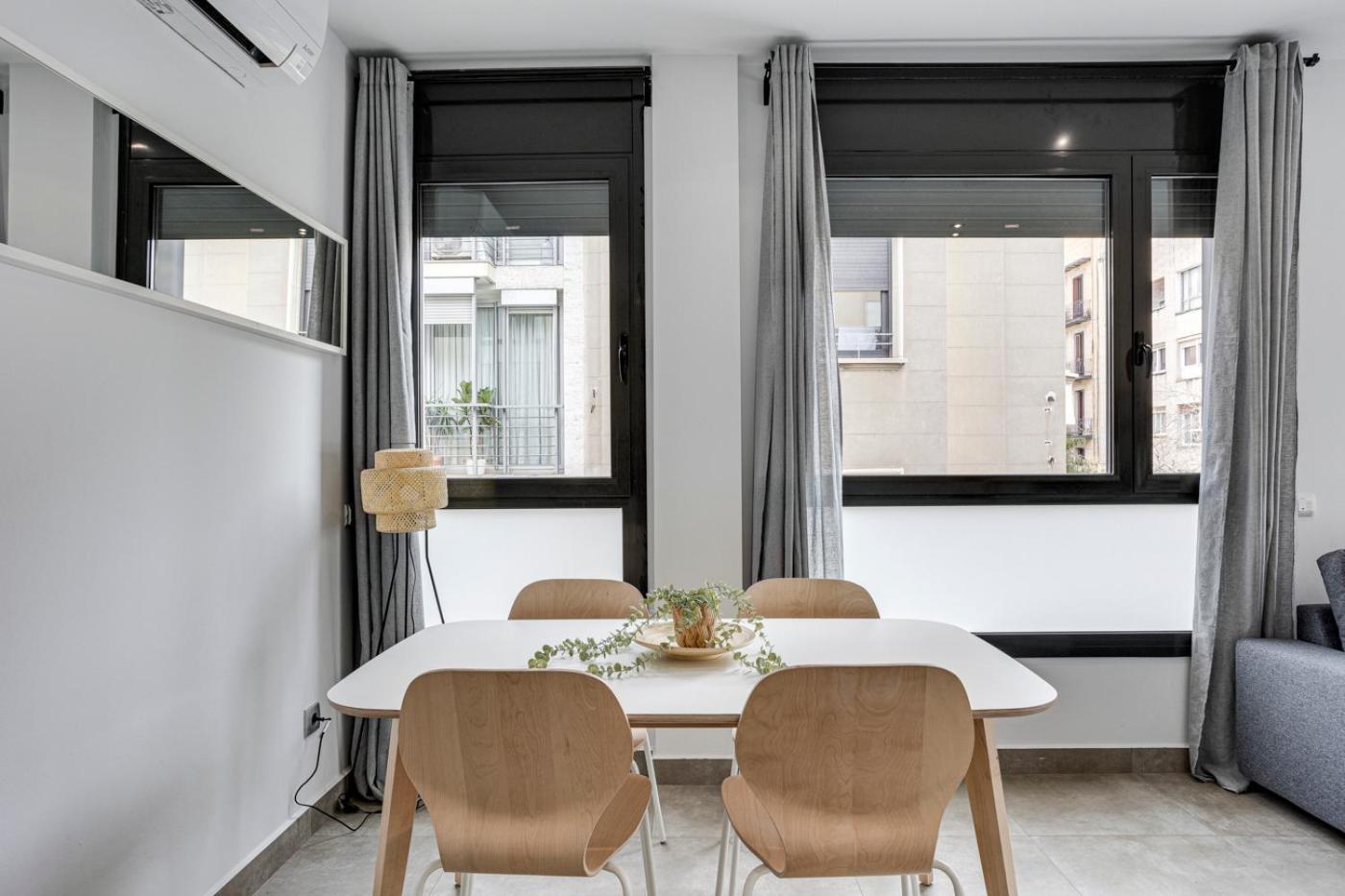 Urban Flats Vallirana Barcelona Exterior photo